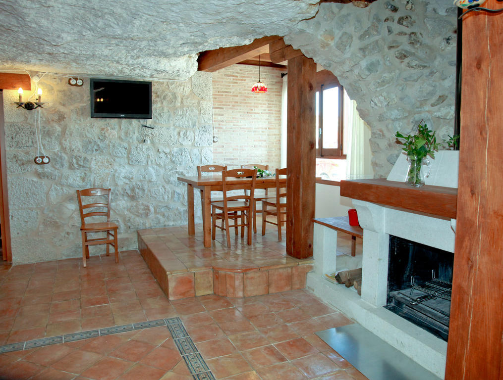 Casa Rural La Bodeguilla Alcala del Jucar Ruang foto