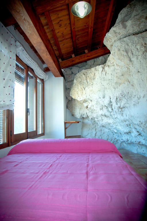 Casa Rural La Bodeguilla Alcala del Jucar Bagian luar foto