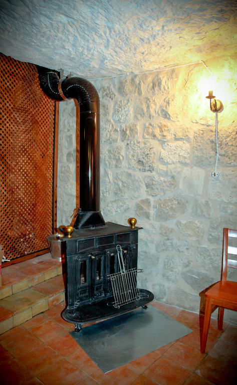 Casa Rural La Bodeguilla Alcala del Jucar Ruang foto